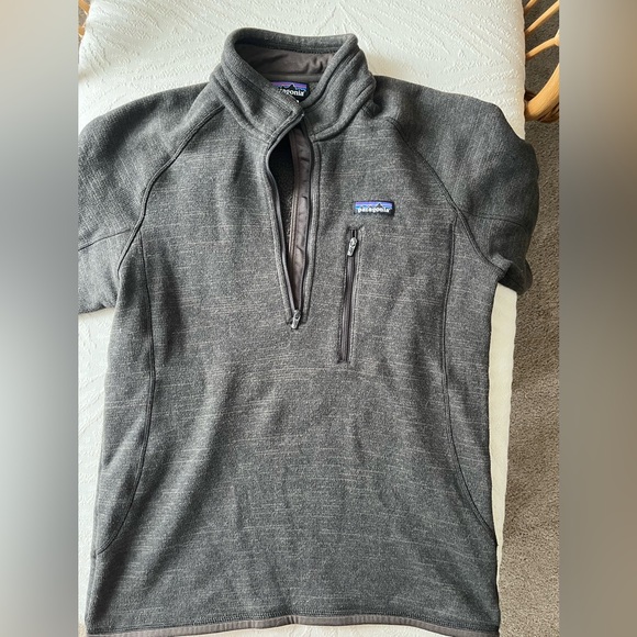 Patagonia Men’s Gray Quarter Zip Fleece Jacket - Picture 2 of 6